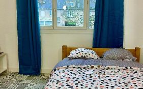 LE BORD DE LA LOIRE - chambre avec salle de bains commune